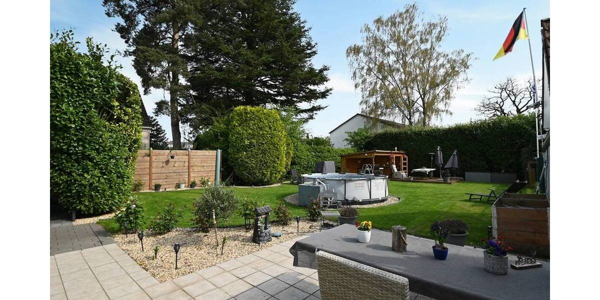 Doppelhaushälfte Mülheim Heißen - 4 Zimmer, 111 m&sup2;, 415.000&euro; | Angebot:26568726