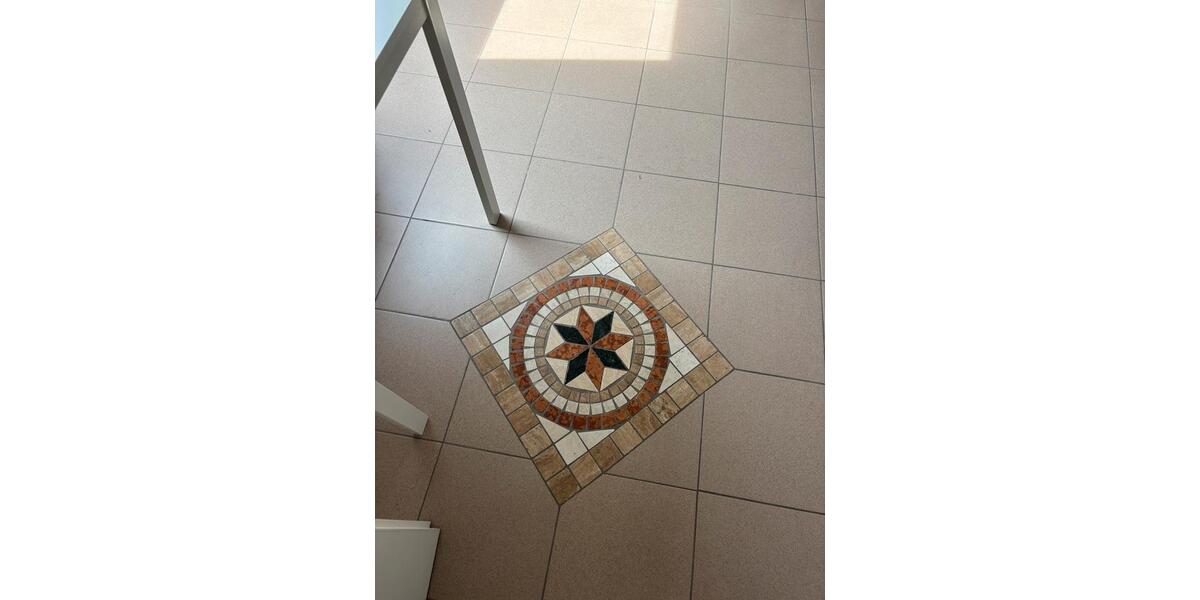 Dachgeschoßwohnung Essen Stadtbezirk VI - 1 Zimmer, 40 m&sup2;, 420&euro; | Angebot:26407189