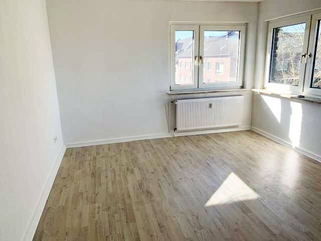 Etagenwohnung Oberhausen Marienkirche - 2 Zimmer, 61 m&sup2;, 375&euro; | Angebot:26435697