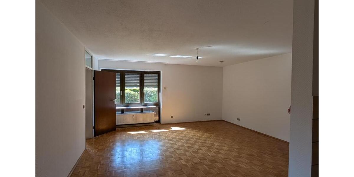 Erdgeschoßwohnung Oberhausen - 2.5 Zimmer, 57 m&sup2;, 499&euro; | Angebot:26277970