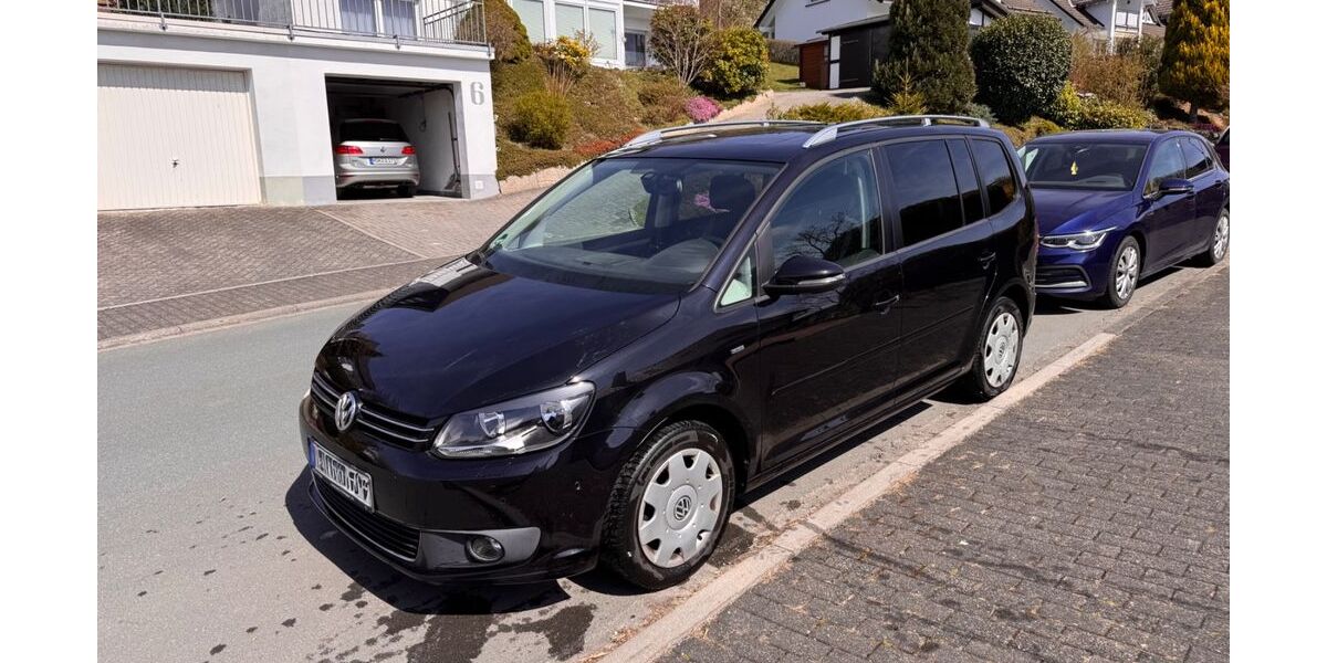 VW Touran 176.400 km 9.750 &euro; Bottrop 46242