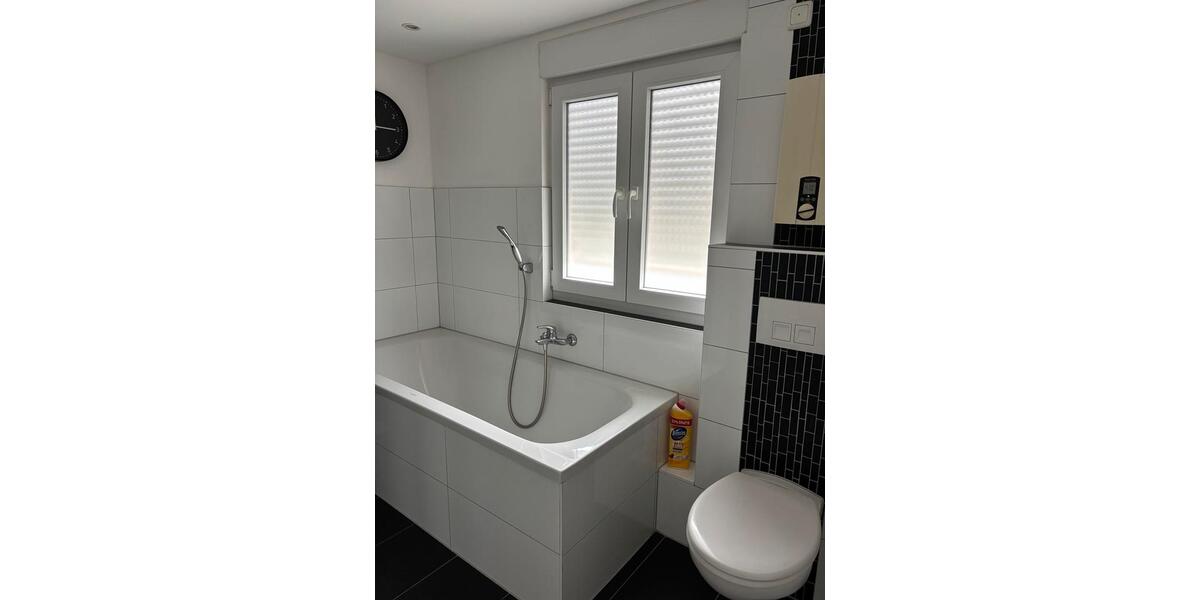 Dachgeschoßwohnung Essen Stadtbezirk VI - 1 Zimmer, 40 m&sup2;, 420&euro; | Angebot:26407189