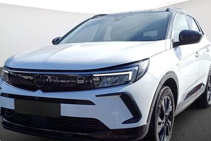 Opel Grandland (X) 14.852 km 24.760 &euro; Borken 46325