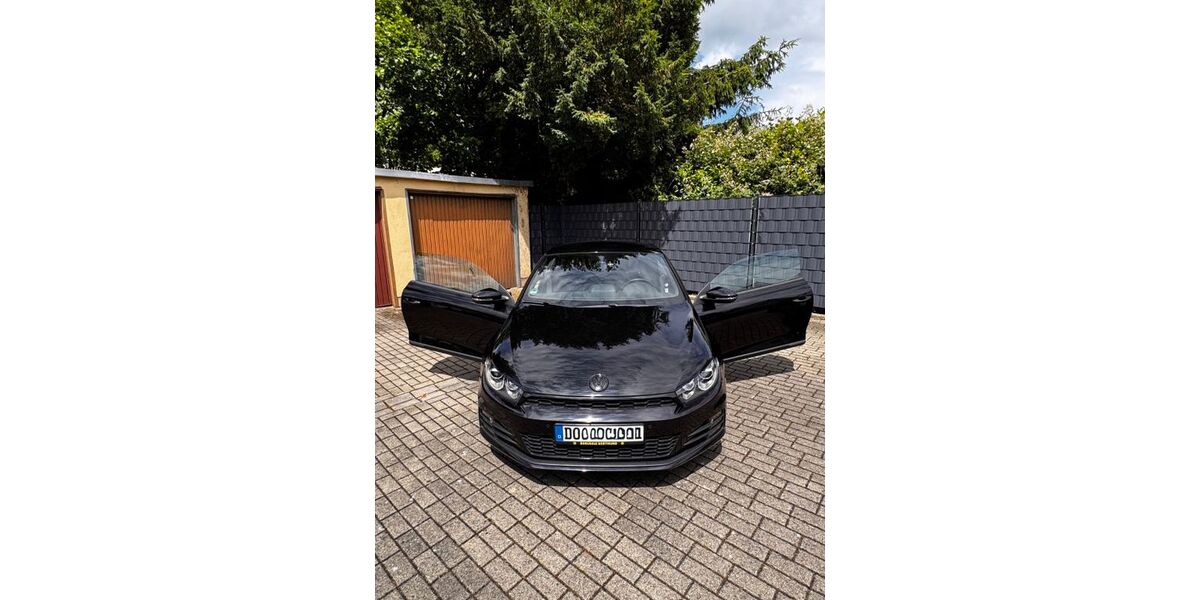 VW Scirocco 109.200 km 10.790 &euro; Dortmund 44369