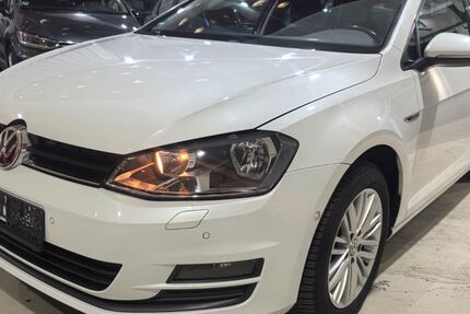 VW Golf 136.452 km 9.300 &euro; Voerde 46562