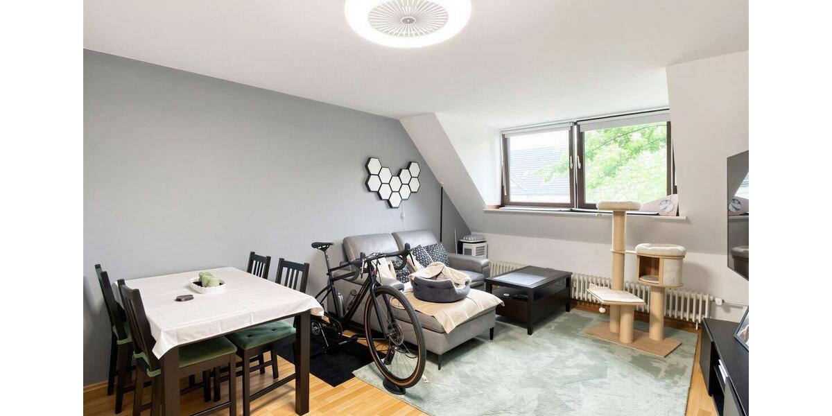 Dachgeschoßwohnung Essen Stadtbezirk IV - 2 Zimmer, 60 m&sup2;, 480&euro; | Angebot:26479441