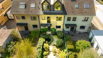 PLATZWUNDER MIT GARTENIDYLLE & KAMIN-CHARME - Reihenmittelhaus Dortmund Mengede | Angebot:26962445