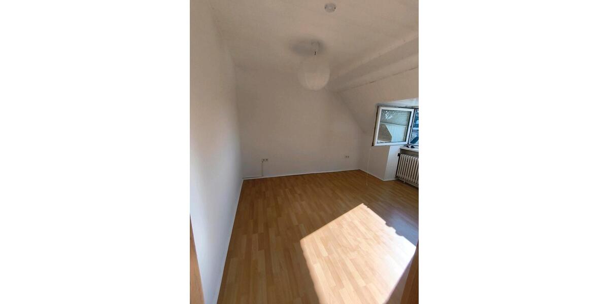 Dachgeschoßwohnung Gelsenkirchen Ückendorf - 1.5 Zimmer, 42 m&sup2;, 465&euro; | Angebot:27592117