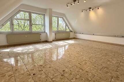 Wohnung Oberhausen Schmachtendorf - 4 Zimmer, 110 m&sup2;, 950&euro; | Angebot:27657271