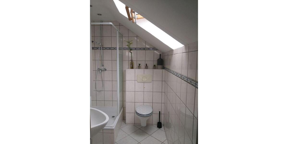 Dachgeschoßwohnung Bochum Bochum-Südwest - 3 Zimmer, 80 m&sup2;, 500&euro; | Angebot:27586955