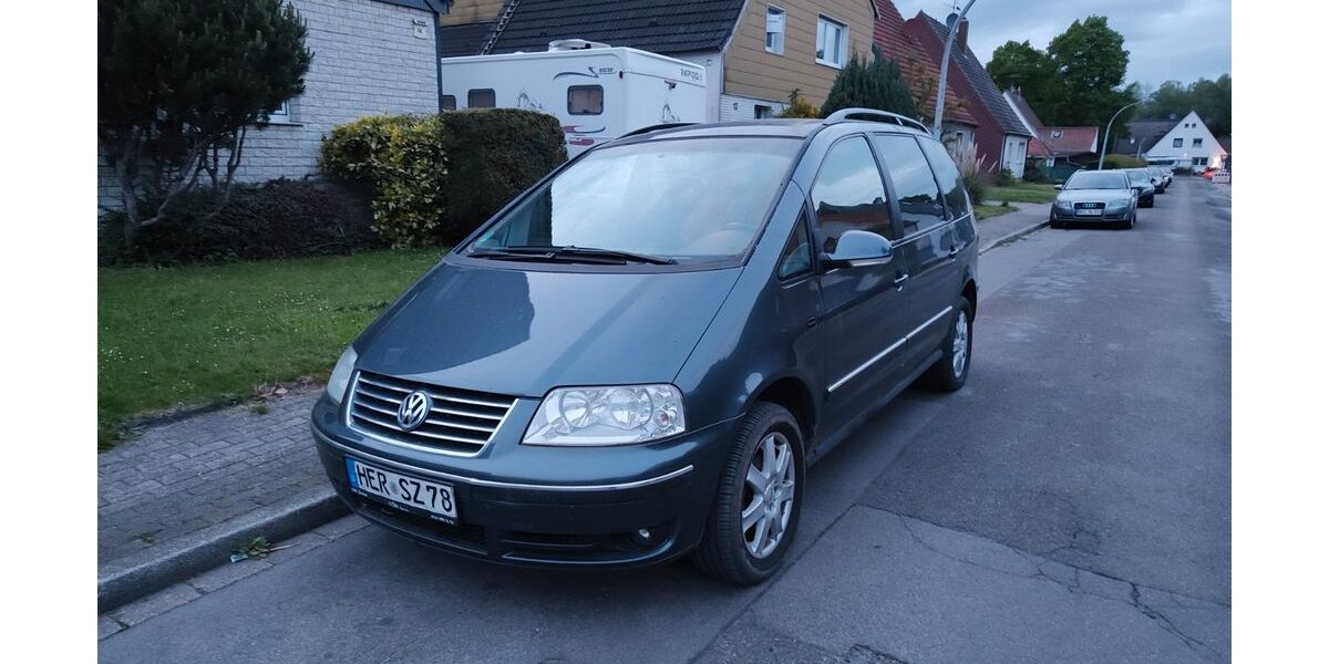 VW Sharan 321.780 km 2.450 &euro; Herne 44625