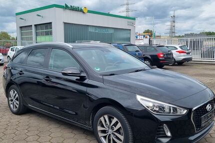 Hyundai i30 128.000 km 9.599 &euro; Dinslaken 46539