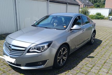 Opel Insignia 144.000 km 7.950 &euro; Bochum 44805