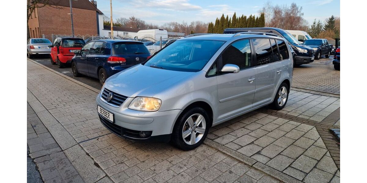 VW Touran 245.000 km 2.499 &euro; Herten 45701
