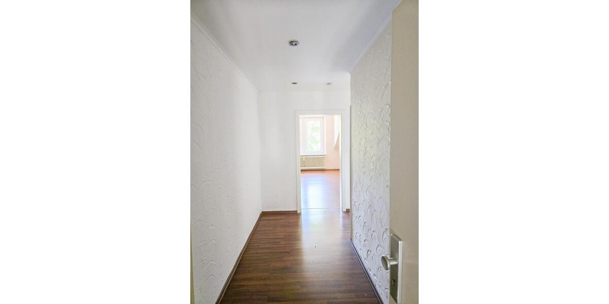 Dachgeschoßwohnung Oberhausen Alt-Oberhausen - 3.5 Zimmer, 82 m&sup2;, 520&euro; | Angebot:26422019