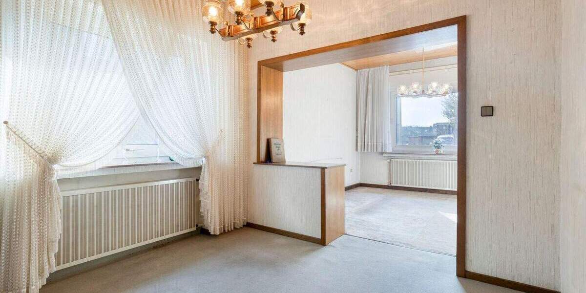Mehrfamilienhaus, Wohnhaus Oberhausen Buschhausen - 7 Zimmer, 217 m&sup2;, 330.000&euro; | Angebot:25799175