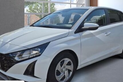 Hyundai i20 3.013 km 19.590 &euro; Hattingen 45525