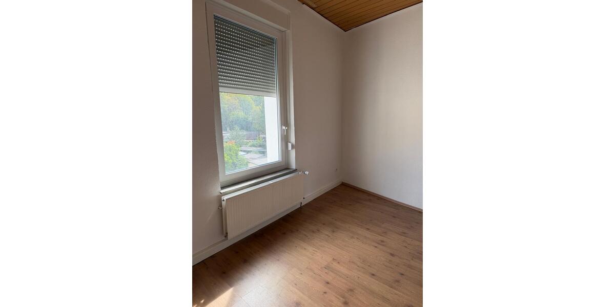 Etagenwohnung Bochum Bochum-Mitte - 3 Zimmer, 93 m&sup2;, 695&euro; | Angebot:27617454
