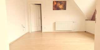 Dachgeschoßwohnung Gelsenkirchen Rotthausen - 4 Zimmer, 95 m&sup2;, 700&euro; | Angebot:27625873