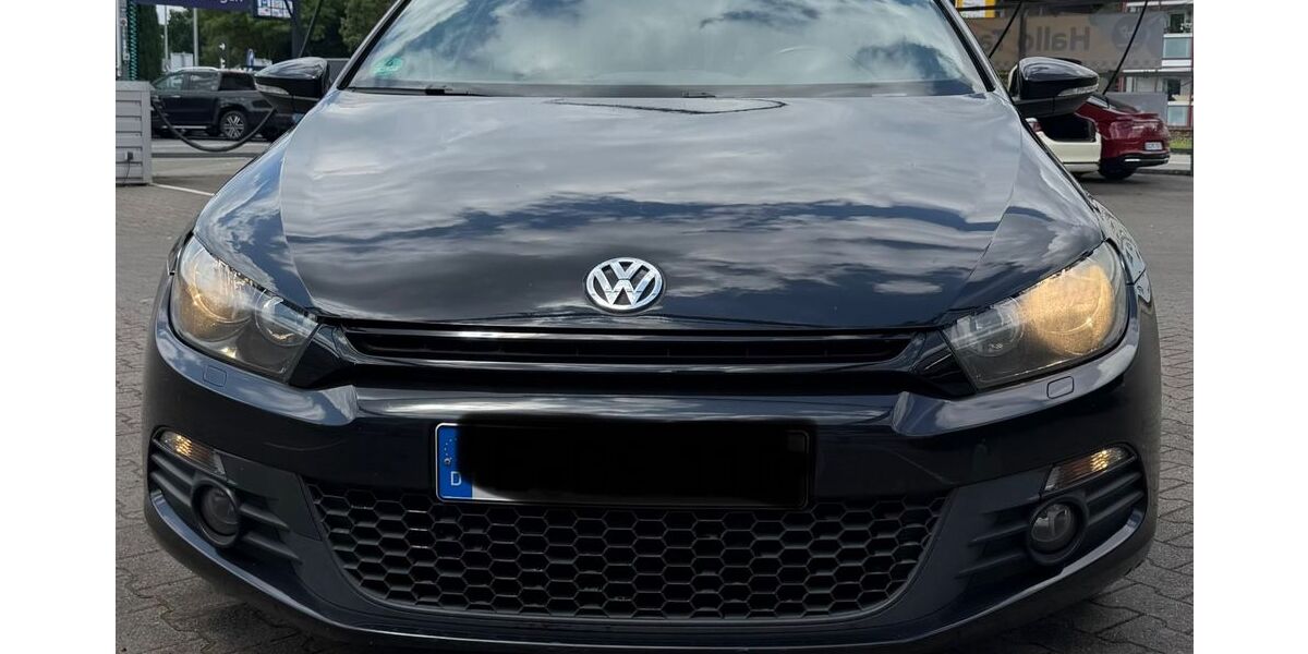 VW Scirocco 102.032 km 6.400 &euro; Essen 45131