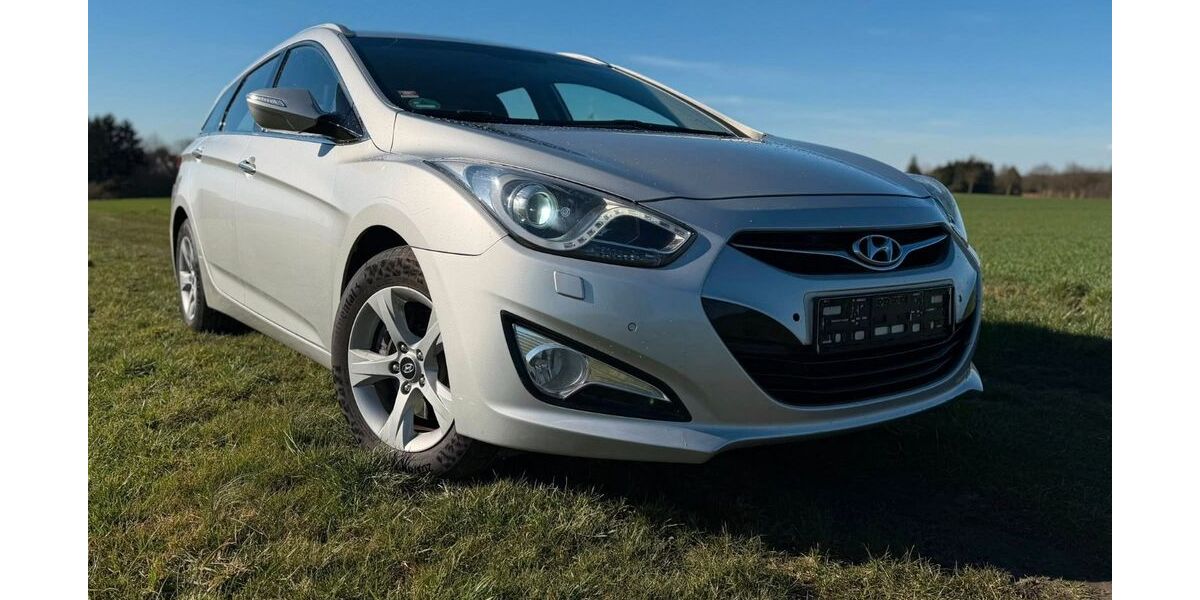Hyundai i40 320.000 km 2.999 &euro; Dortmund 44339
