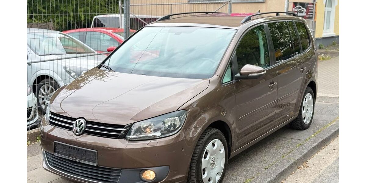 VW Touran 158.000 km 6.990 &euro; Castrop-Rauxel 44577