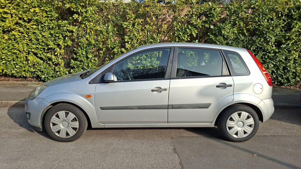 Ford Fiesta 205.000 km 1.250 &euro; Gladbeck 45964