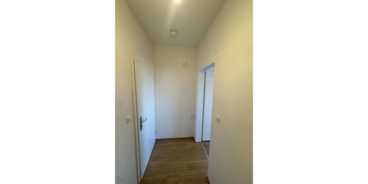 Dachgeschoßwohnung Essen Stadtbezirk III - 1 Zimmer, 28 m&sup2;, 309&euro; | Angebot:26463905