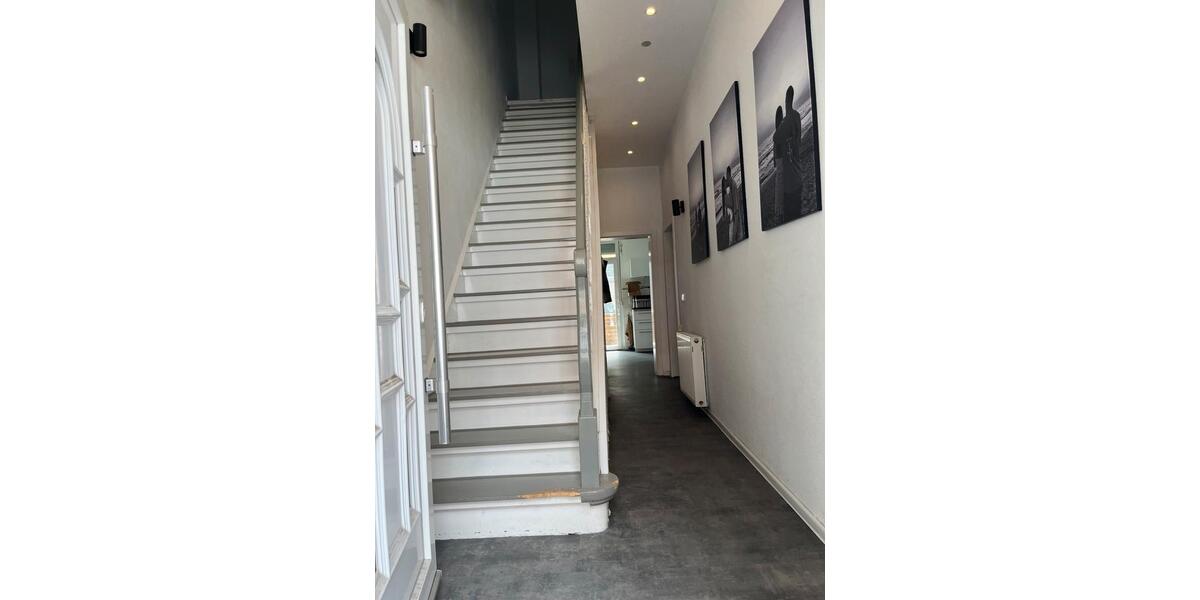 Doppelhaushälfte Essen Stadtbezirk VI - 6 Zimmer, 120 m&sup2;, 320.000&euro; | Angebot:26962485