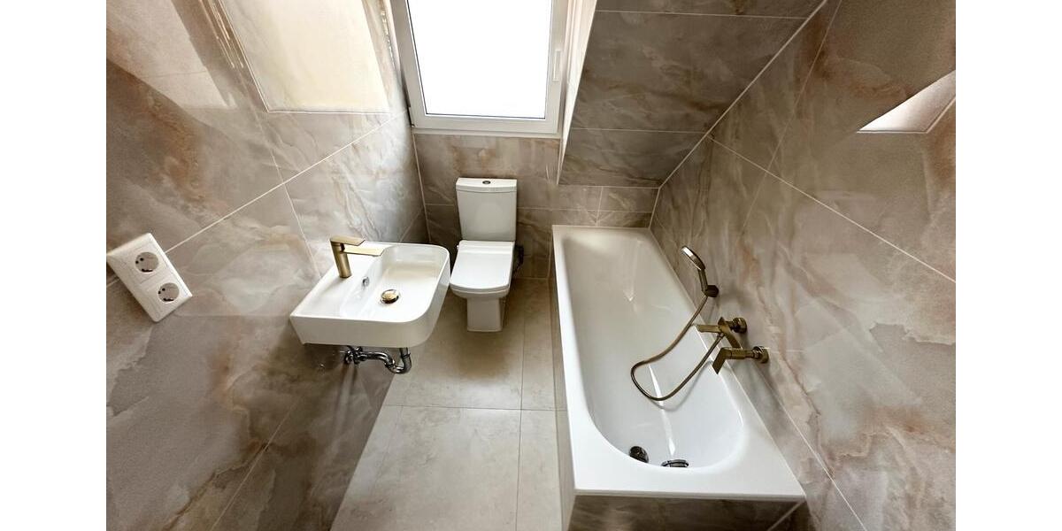 Dachgeschoßwohnung Oberhausen Biefang - 3 Zimmer, 55 m&sup2;, 900&euro; | Angebot:27586987