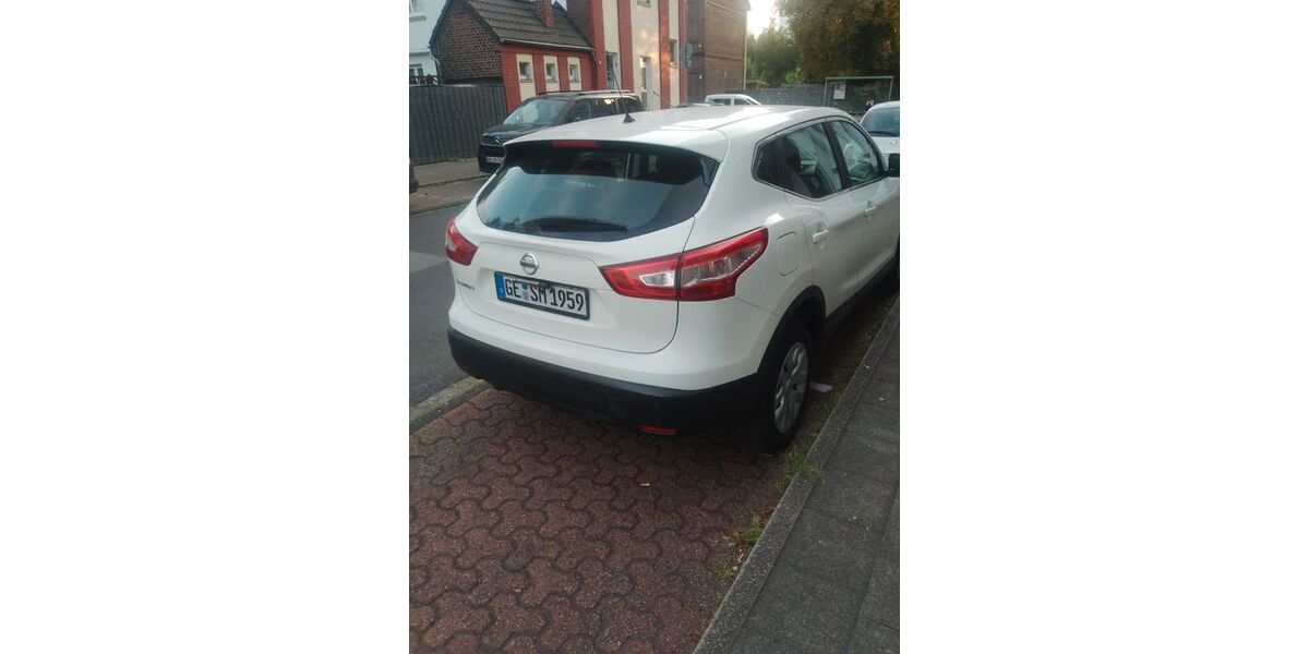 Nissan Qashqai 50.000 km 11.999 &euro; Gelsenkirchen 45892