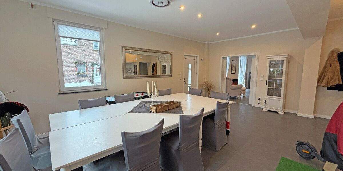 Einfamilienhaus Hünxe Krudenburg - 8 Zimmer, 246 m&sup2;, 485.000&euro; | Angebot:25684454