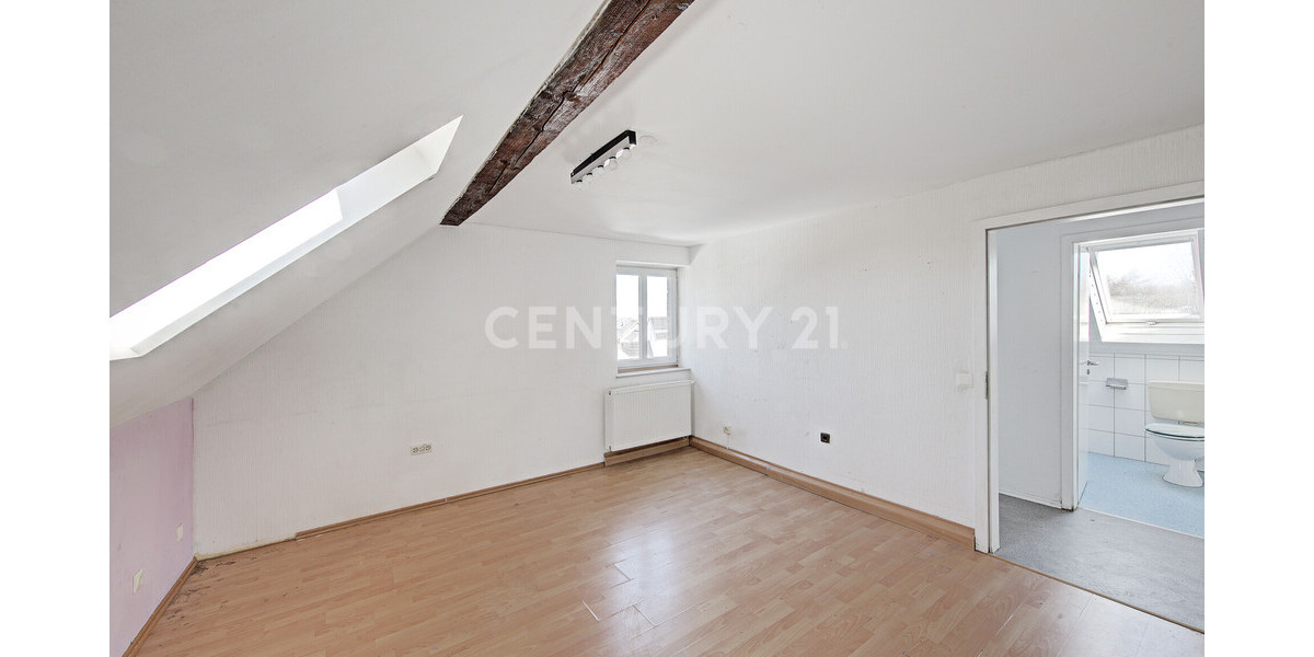 Familiendomizil: Altbau-Charme trifft auf grenzenlose Entfaltungs- und Gestaltungsmöglichkeiten - Einfamilienhaus Lünen | Angebot:26465753