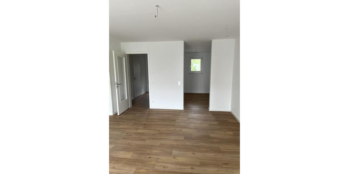 Etagenwohnung Essen Stadtbezirk V - 2 Zimmer, 65 m&sup2;, 668&euro; | Angebot:26257210