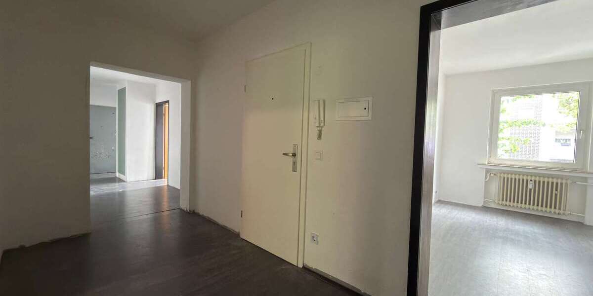 Mehrfamilienhaus mit Potenzial in Dinslaken-Bruch – 5 Wohneinheiten, Garten & Garagen - Mehrfamilienhaus, Wohnhaus Dinslaken Lohberg | Angebot:26971196