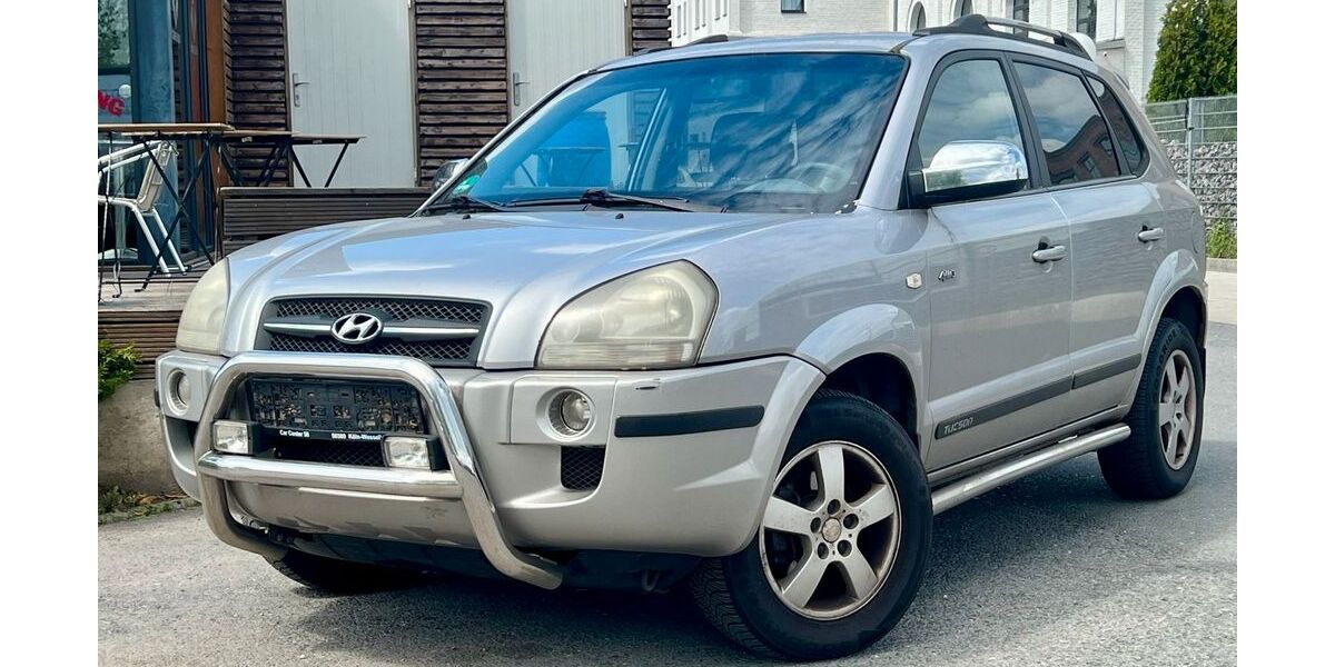 Hyundai TUCSON 283.744 km 2.000 &euro; Gelsenkirchen 45884
