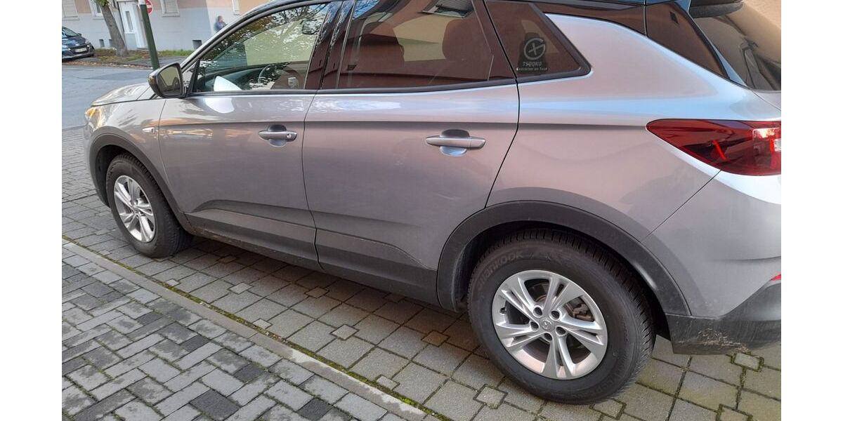 Opel Grandland (X) 125.000 km 15.200 &euro; LÜNEN 44536