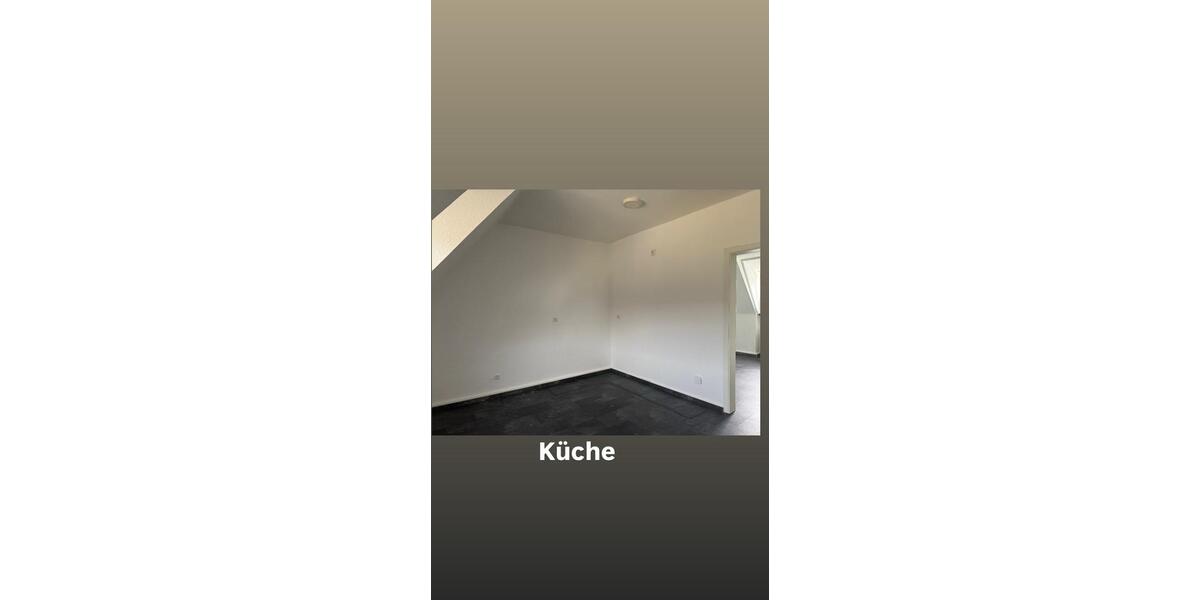 Dachgeschoßwohnung Gelsenkirchen Gelsenkirchen-Mitte - 3 Zimmer, 110 m&sup2;, 1.300&euro; | Angebot:26413931