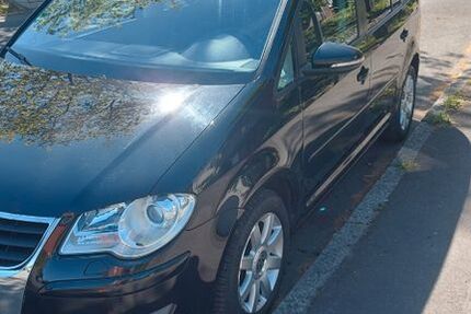 VW Touran 221.065 km 4.150 &euro; Dortmund 44225