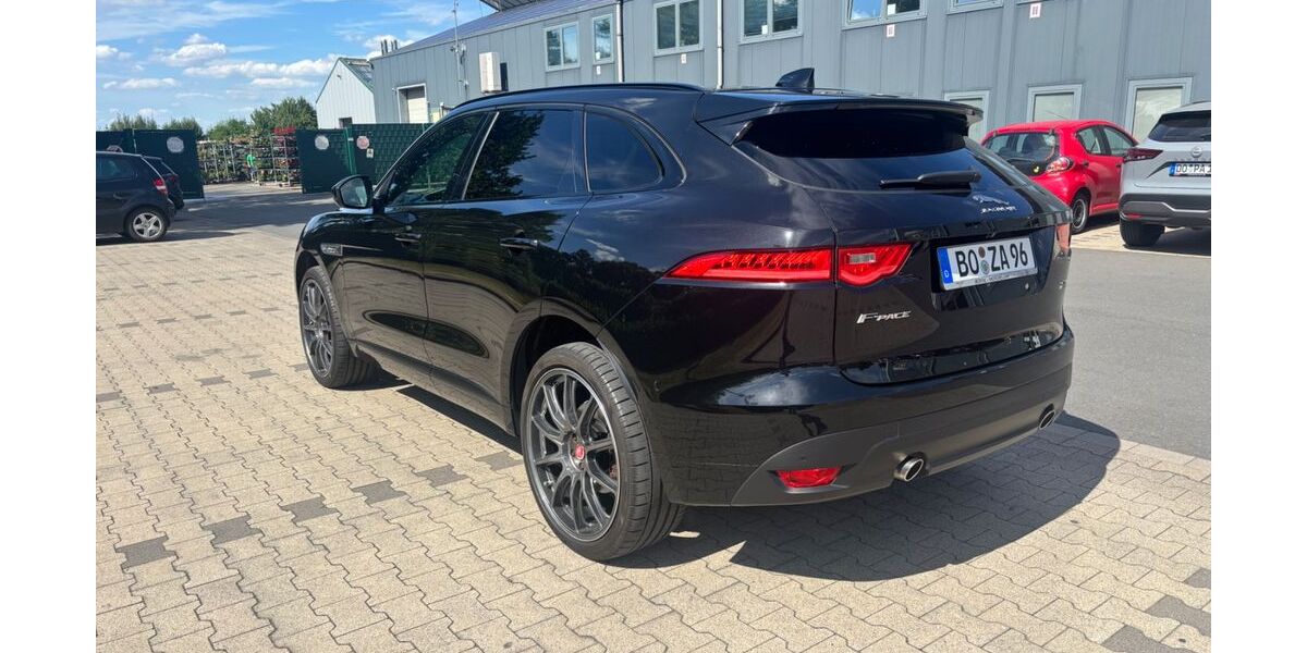 Jaguar F-Pace 99.500 km 19.900 &euro; Bochum 44867
