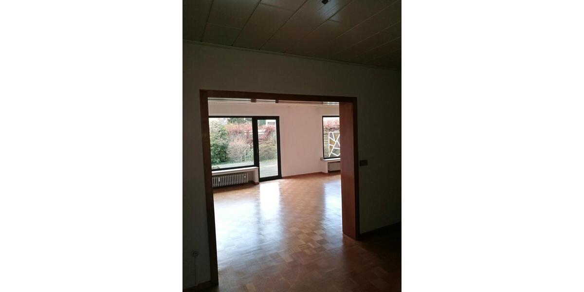 Erdgeschoßwohnung Oberhausen Alsfeld - 1 Zimmer, 100 m&sup2;, 980&euro; | Angebot:27626513