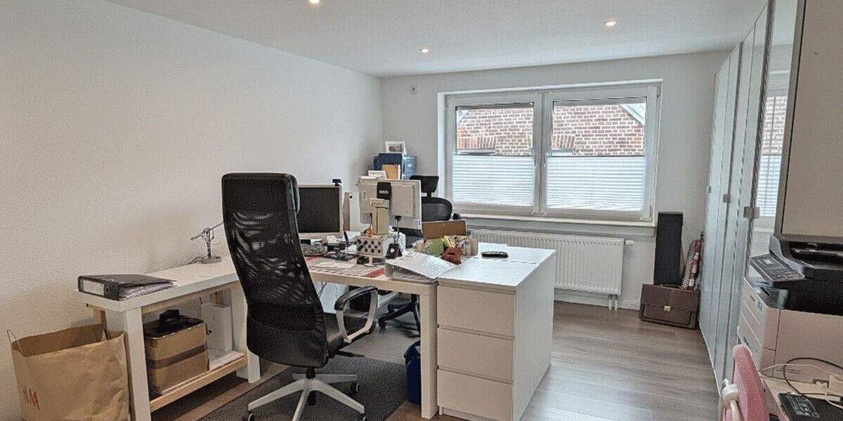 Einfamilienhaus Hünxe Krudenburg - 8 Zimmer, 246 m&sup2;, 485.000&euro; | Angebot:25684454