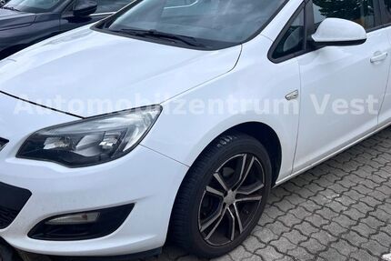 Opel Astra 138.000 km 5.890 &euro; Recklinghausen 45657