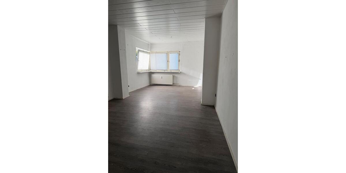 Erdgeschoßwohnung Mülheim an der Ruhr Mellinghofen - 1 Zimmer, 1.350&euro; | Angebot:27611912