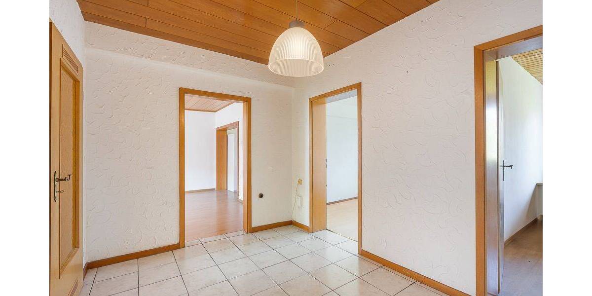 Etagenwohnung Essen Bredeney - 4 Zimmer, 81 m&sup2;, 269.000&euro; | Angebot:25686460