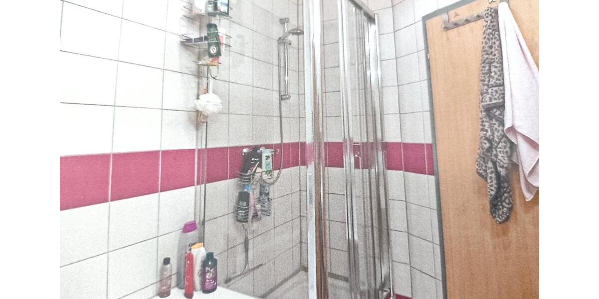 Etagenwohnung Voerde (Niederrhein) - 4 Zimmer, 104 m&sup2;, 200.000&euro; | Angebot:27535033