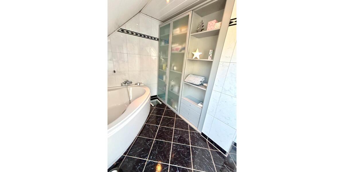 Einfamilienhaus Hünxe - 6 Zimmer, 200 m&sup2;, 1.190.000&euro; | Angebot:26537671