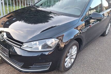 VW Golf 75.170 km 11.500 &euro; Oberhausen 46117