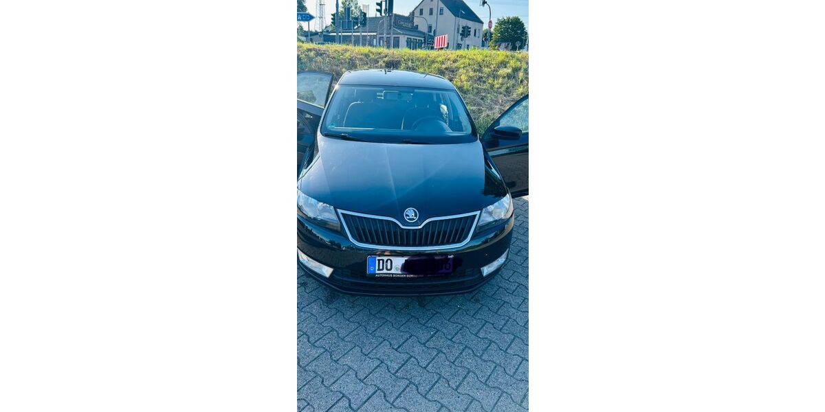 Skoda Rapid 148.500 km 5.699 &euro; Dortmund 44287