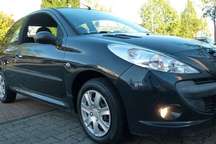 Peugeot 206 167.153 km 2.599 &euro; Oberhausen 46047